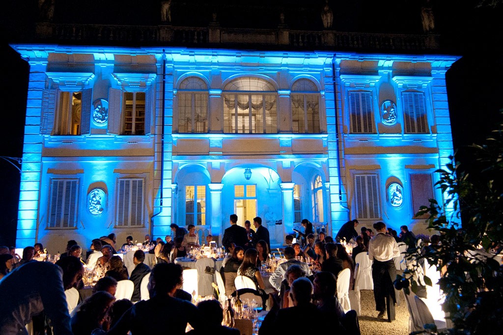 Blue wedding in Italy