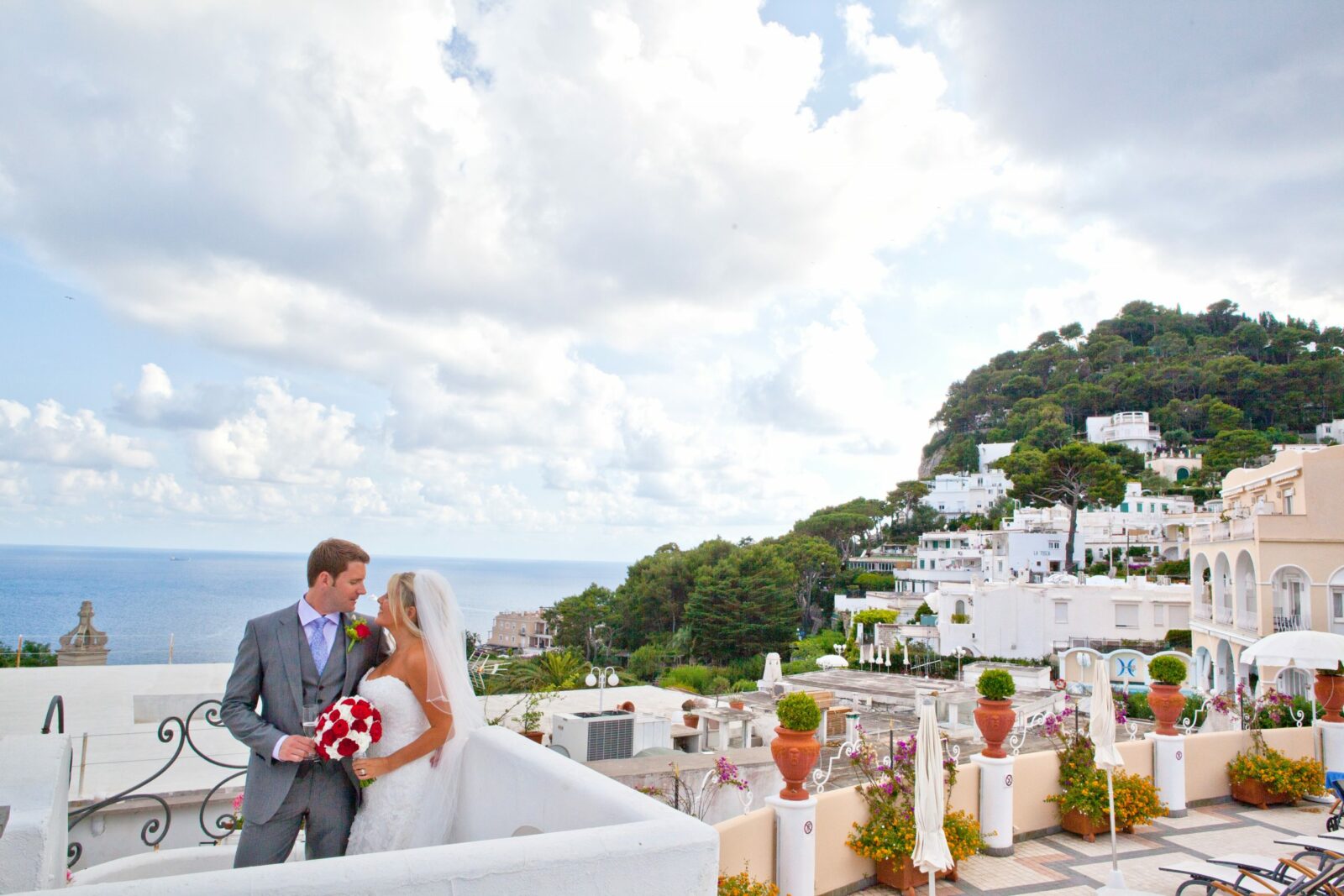 elope-in-capri