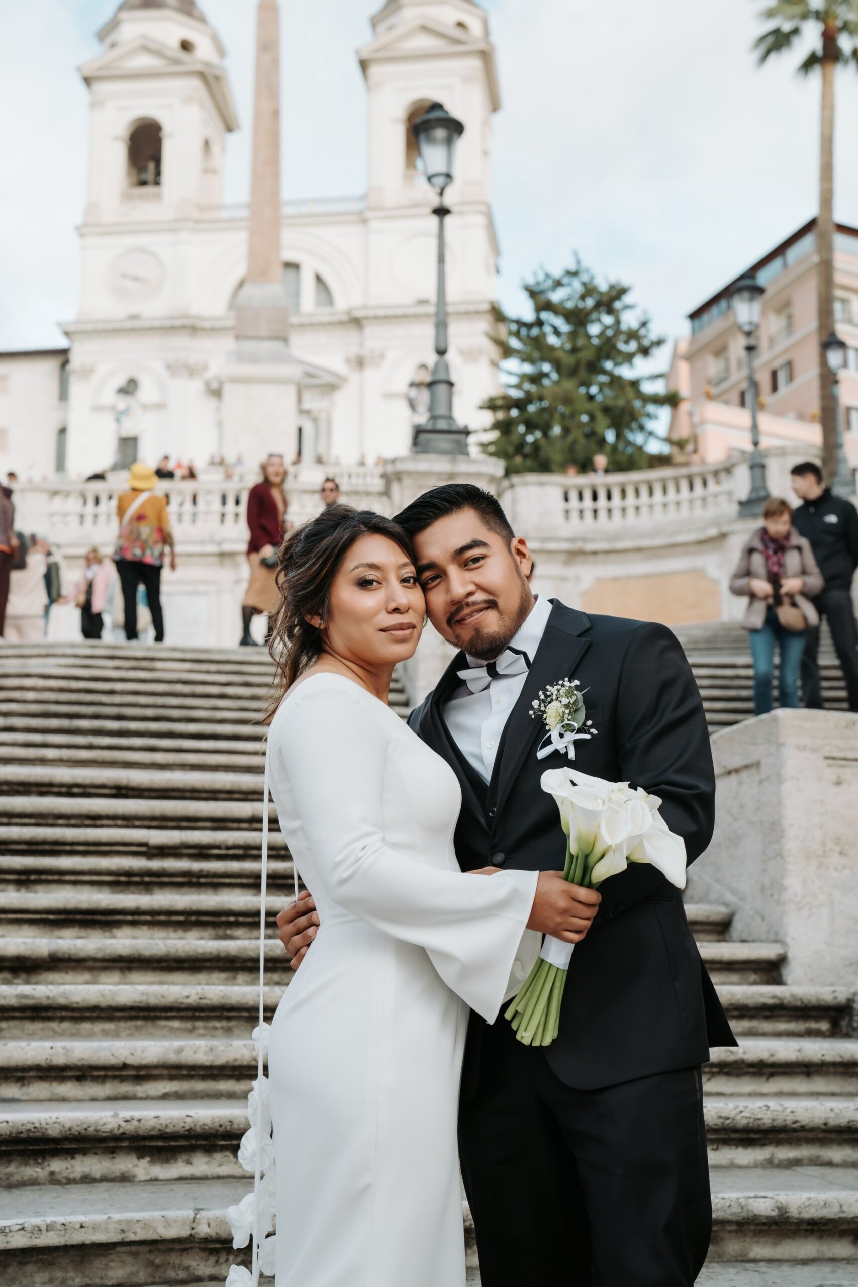 Legal elopement in Rome – portrait at Piazza di Spagna